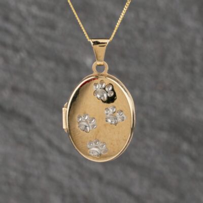 Pre-Owned 9ct Two Colour Gold Paw Prints Oval Locket Pendant & 18 Inch Curb Chain 41143129