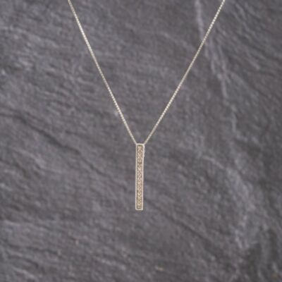 Pre-Owned 9ct White Gold Diamond Bar Drop Pendant & 19 Inch Box Chain 41143165