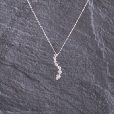 Pre-Owned 9ct White Gold 0.25ct Brilliant Cut Diamond Wave Dropper Pendant & 18 Inch Curb Chain 41143190