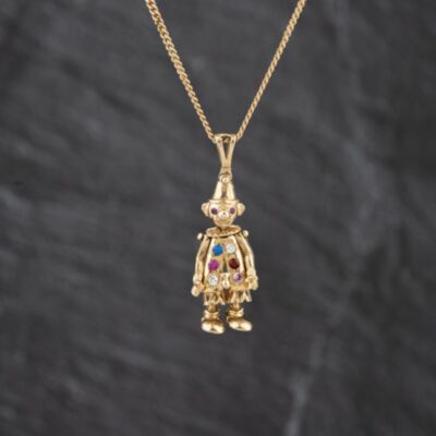 Pre-Owned 9ct Yellow Gold Cubic Zirconia Set Clown Pendant & 18 Inch Curb Chain 41143471