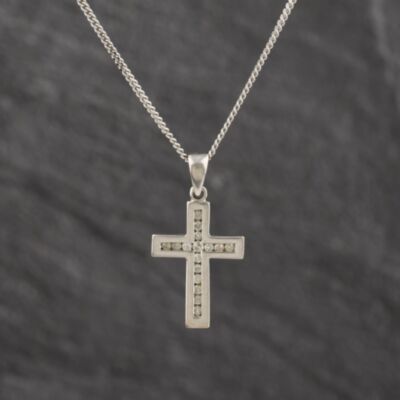 Pre-Owned White Gold 0.25ct Brilliant Cut Diamond Channel Set Cross Pendant & 16 Inch Curb Chain 41143527