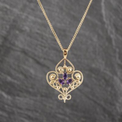 Pre-Owned 9ct Yellow Gold Amethyst Set Pendant & 18 Inch Curb Chain 41143571