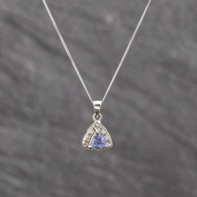 Pre-Owned 9ct White Gold Tanzanite & Diamond Halo Cluster Pendant & 18 Inch Curb Chain 41143640