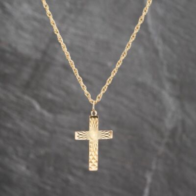 Pre-Owned 9ct Yellow Gold Patterned Cross Pendant & 18 Inch Prince Of Wales Chain 41143657
