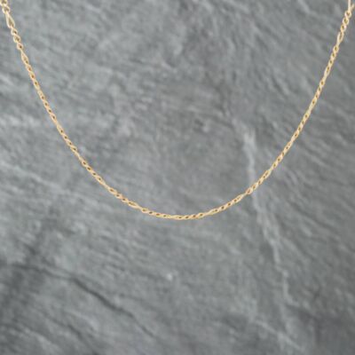 Pre-Owned 9ct Yellow Gold 23 Inch Figaro Chain 41161624