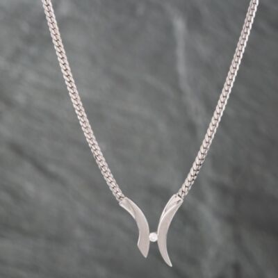 Pre-Owned 9ct White Gold Brilliant Cut Diamond Tension Set Matt And Polished 16 Inch Collarette Curb Chain 41161708