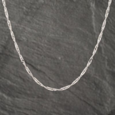 Pre-Owned 9ct White Gold Twisted 18 Inch Curb Chain 41162188