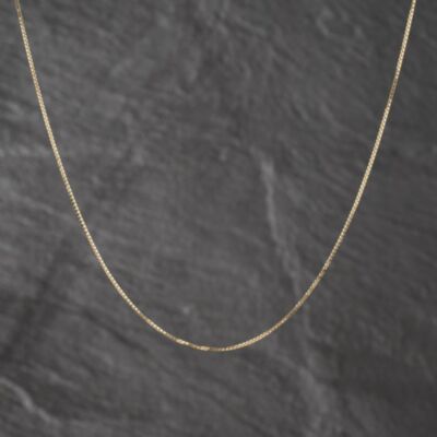 Pre-Owned 9ct Yellow Gold 18 Inch Box Chain 41162204