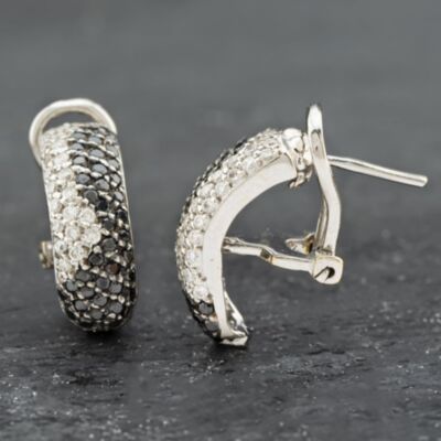 Pre-Owned 18ct White Gold 16.2mm Black & White Diamonds Leverback Earrings 41172292