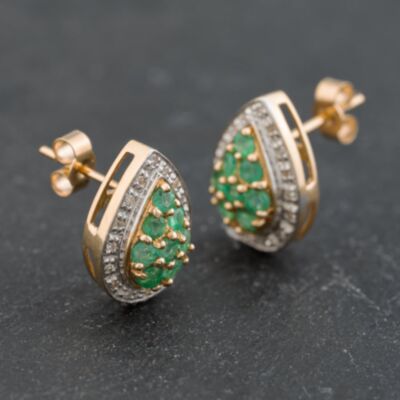 Pre-Owned 9ct Yellow Gold Emerald & Diamond Teardrop 14mm Stud Earrings 41172394