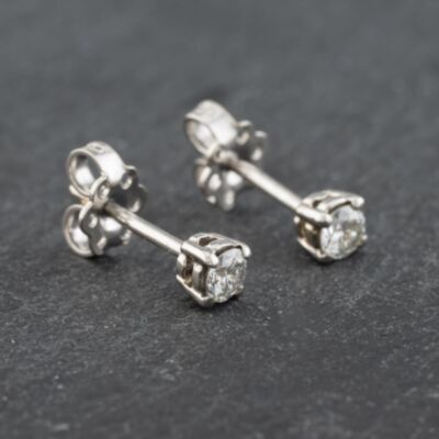 Pre-Owned 18ct White Gold Diamond Single Stone Stud Earrings 41172684
