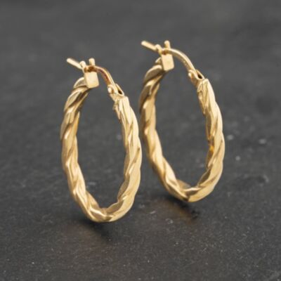 Pre-Owned Yellow Gold 21.5mm Oval Twist Creole Earrings 41173055