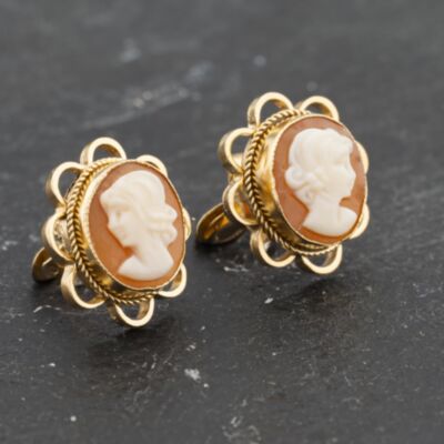 Pre-Owned 9ct Yellow Gold 13mm Cameo Stud Earrings 41173382