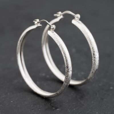 Pre-Owned 9ct White Gold 34mm Frosted Hoop Earrings 41173648