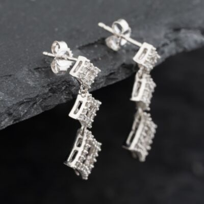 Pre-Owned 9ct White Gold 22mm Brilliant Cut Diamond Triple Graduated Square Dropper Earrings 41173650