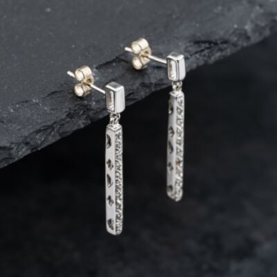 Pre-Owned 9ct White Gold 29.5mm Diamond Bar Dropper Earrings 41173652