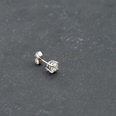 Pre-Owned 18ct White Gold 4.8mm 0.25ct Diamond Four Claw Stud Single Earring 41173673
