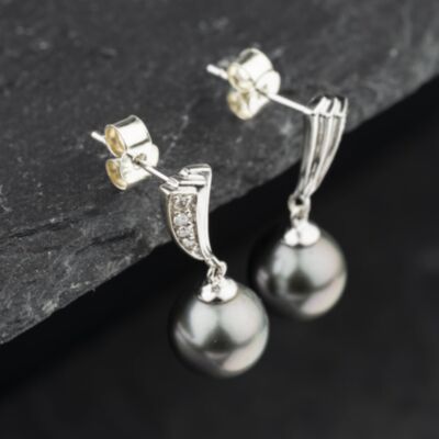 Pre-Owned 9ct White Gold Tahitian Pearl & 0.08ct Diamond 21mm Dropper Earrings 41174480