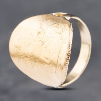 Pre-Owned Yellow Gold Curved Sovereign Coin Ring 41201168