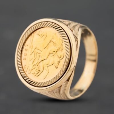 Pre-Owned 9ct Yellow Gold Queen Elizabeth II 1982 Half Sovereign Coin Ring 41201284BND
