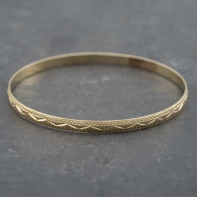 Pre-Owned 9ct Yellow Gold Diamond Cut Standard Engraved Bangle 41211267