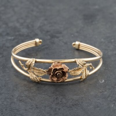 Pre-Owned 9ct Two Colour Gold Rose And Leaf Standard Cuff Bangle 41211332
