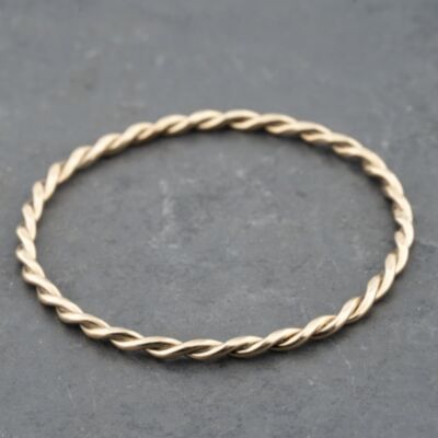 Pre-Owned 9ct Yellow Gold Twisted Standard Plain Bangle 41211360