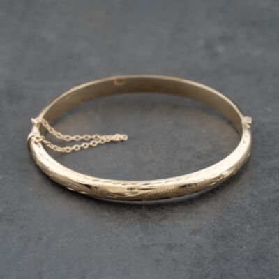 Pre-Owned 9ct Yellow Gold Half Engraved Hinged Bangle 41211388