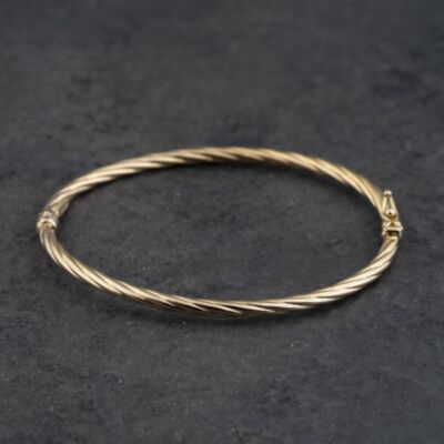 Pre-Owned 9ct Yellow Gold Twist Hinged Bangle 41211432