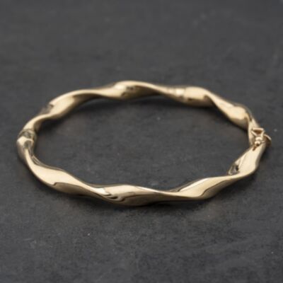 Pre-Owned 9ct Yellow Gold Twist Hinged Bangle 41211467