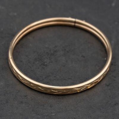 Pre-Owned 9ct Yellow Gold Patterned Simple Bangle 41211472