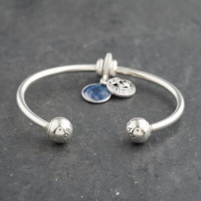 Pre-Owned Pandora Silver Cubic Zirconia Pandora Moon And Stars Small Torque Charm Bangle 41221398