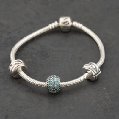 Pre-Owned Pandora Silver Pandora 3 Assorted Charms And 7 Inch Charm Bracelet 41221422