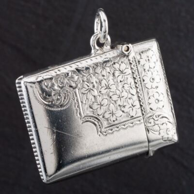 Pre-Owned Vintage Sterling Silver Engraved Vesta Accessory 4126007