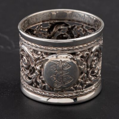 Pre-Owned Vintage Fancy Patterned Open Work Napkin Ring 4126883