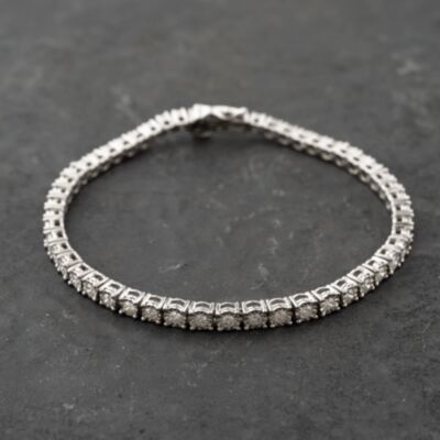 Pre-Owned 9ct White Gold 1.40ct Brilliant Cut Diamond Graduated 7.5 Inch Tennis Bracelet 41281756