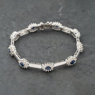 Pre-Owned 9ct White Gold Sapphire & 1.08ct Diamond Cluster Set Flexible Bar 7 Inch Bracelet 41281811
