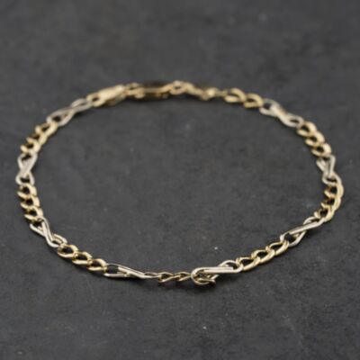 Pre-Owned 9ct Two Colour Gold Fancy 7.5 Inch Figaro Chain Bracelet 41281849