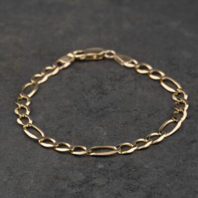 Pre-Owned 9ct Yellow Gold 7.5 Inch Figaro Chain Bracelet 41281876