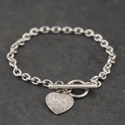 Pre-Owned 9ct White Gold 0.10ct Diamond Heart 7 Inch Curb T-Bar Bracelet 41281980
