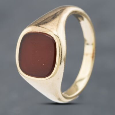 Pre-Owned Vintage 9ct Yellow Gold Carnelian Cushion Signet Ring 41341701