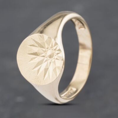 Pre-Owned Vintage 9ct Yellow Gold Diamond Cut Oval Signet Ring 41341797