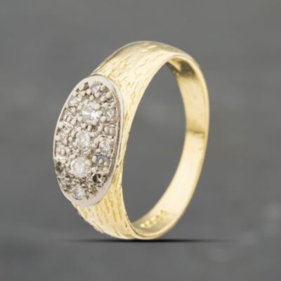 Pre-Owned 18ct Yellow Gold Diamond Oval Three Stone Signet Ring 41342080