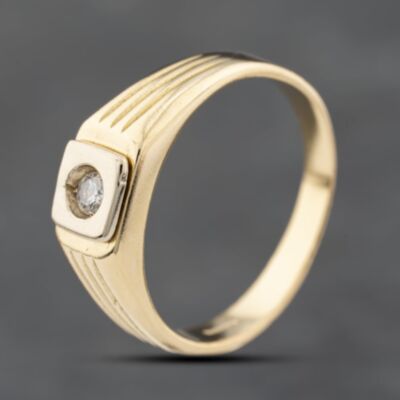 Pre-Owned 18ct Yellow Gold Cubic Zirconia Single Stone Signet Ring 41342142