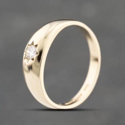 Pre-Owned 9ct Yellow Gold Diamond Single Stone Signet Ring 41342171
