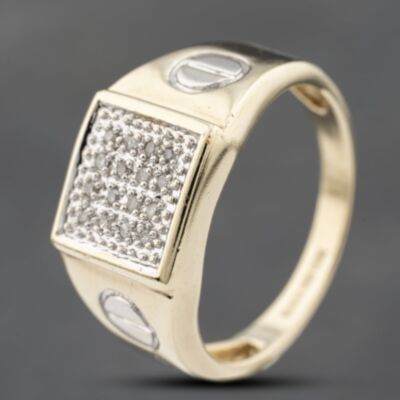 Pre-Owned 9ct Yellow Gold 0.10ct Brilliant Cut Diamond Square Signet Ring 41342218
