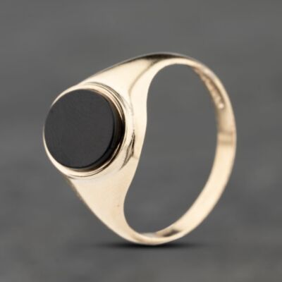 Pre-Owned 9ct Yellow Gold Onyx Oval Signet Ring 41342246
