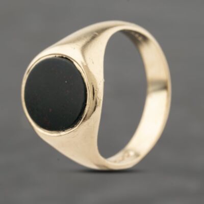 Pre-Owned 9ct Yellow Gold Bloodstone Oval Signet Ring 41342254