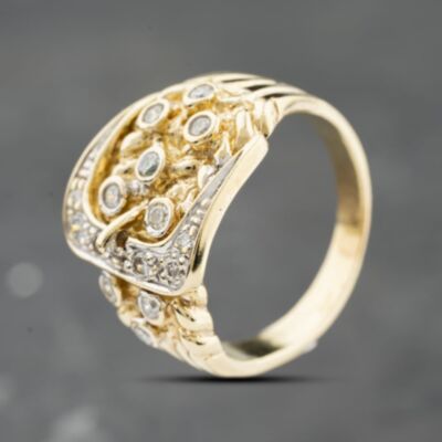 Pre-Owned 9ct Yellow Gold Cubic Zirconia Buckle Ring 41342355