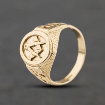 Pre-Owned 9ct Yellow Gold Oval Masonic Signet Ring 41342467